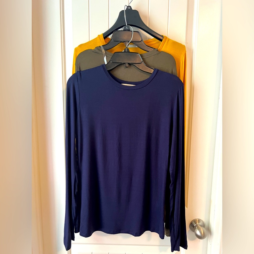 Great Year round tee-shirts! V-neck and crew neck styles.  3 for 1.